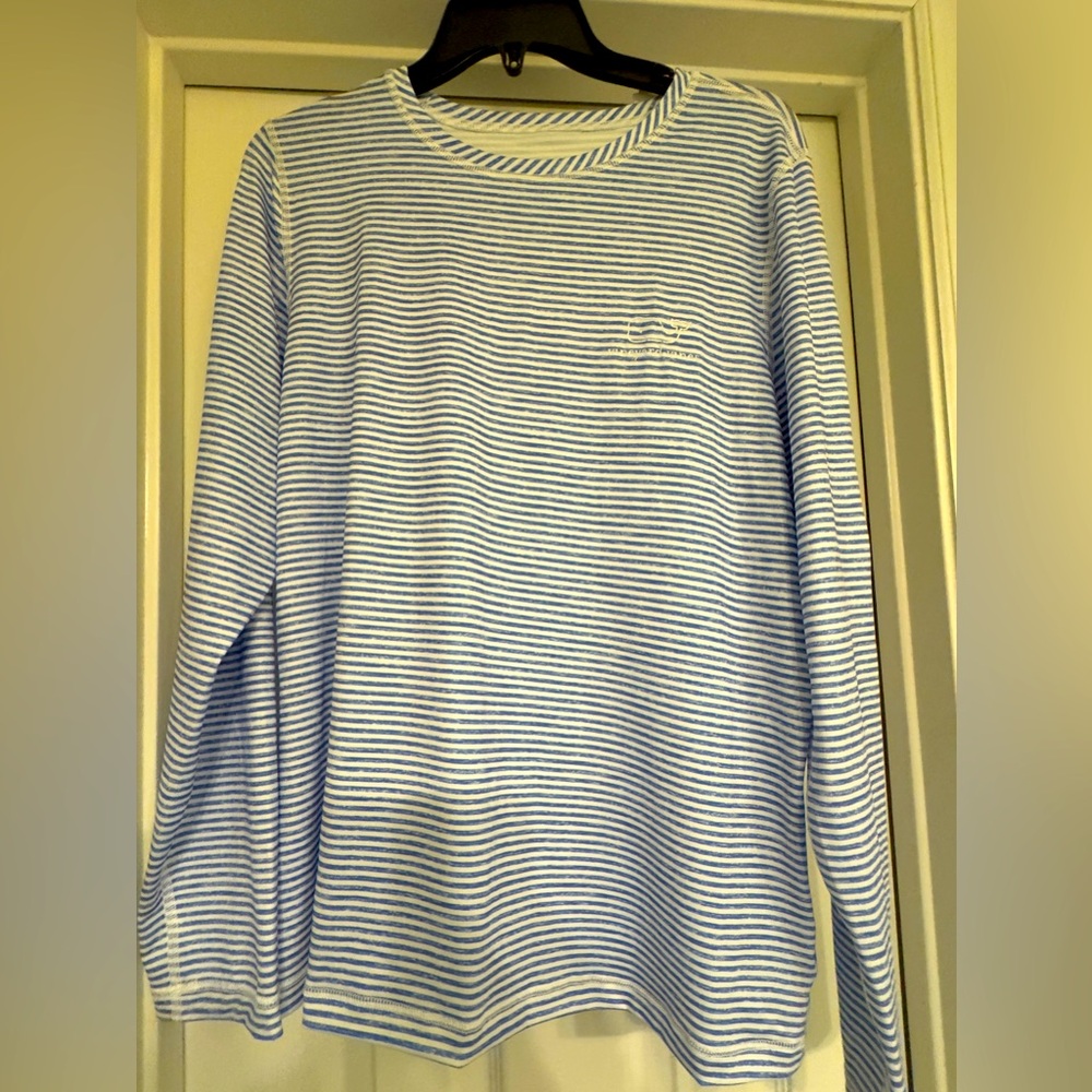 Vineyard Vines long sleeve top
